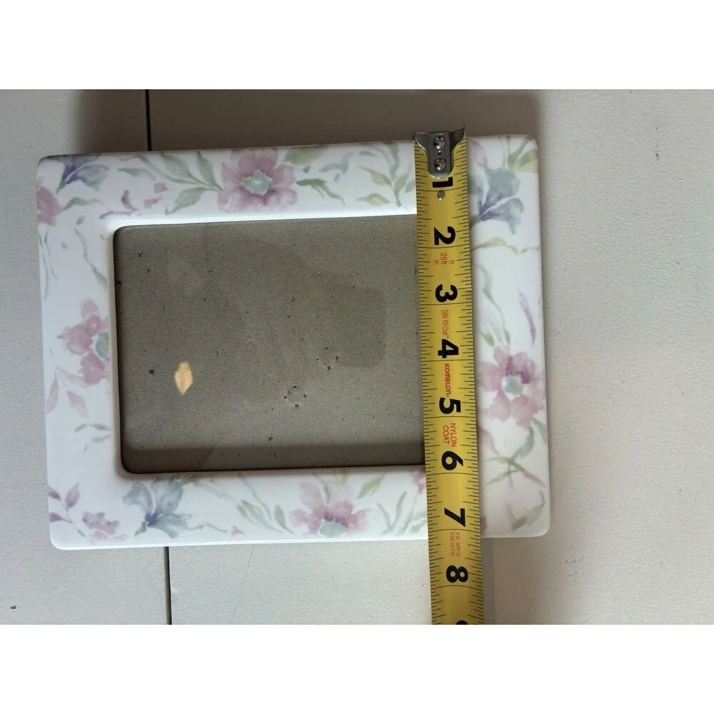Unbranded signs wear